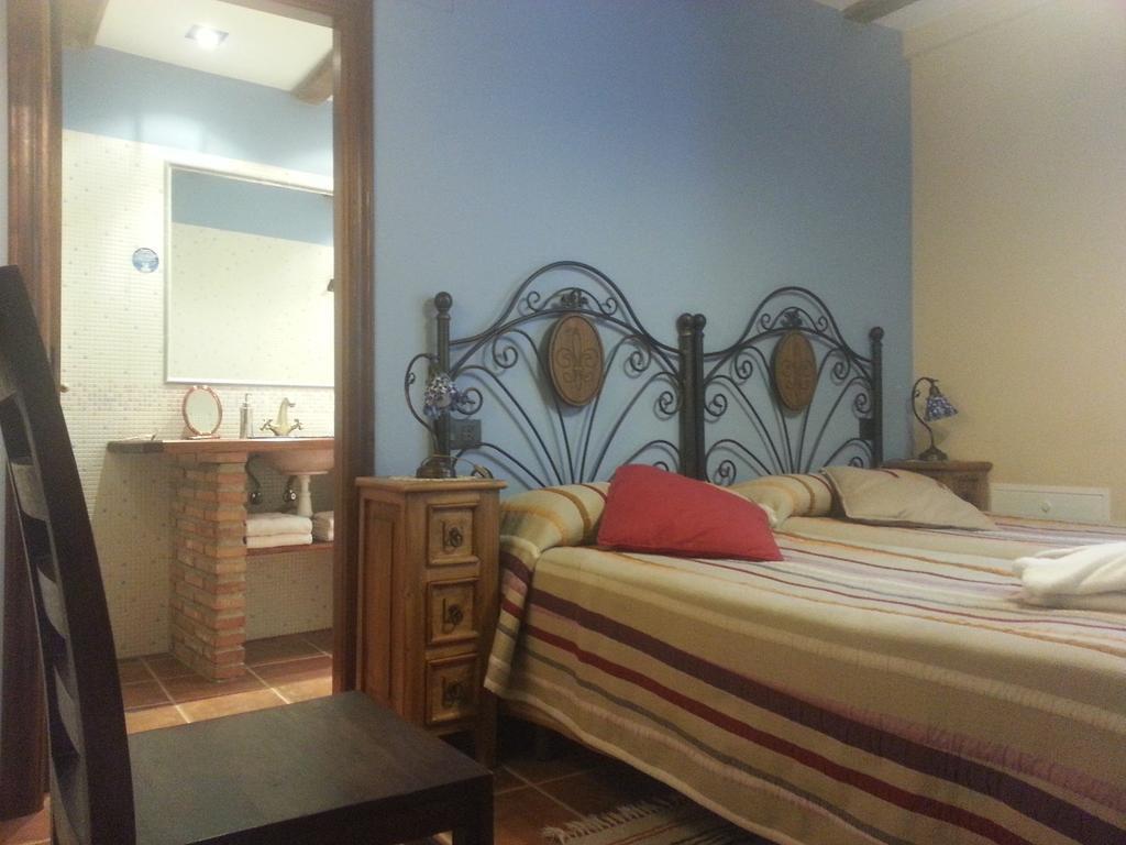 Hotel Rural El Horno de Aliaga Habitación foto
